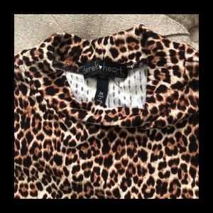 Derek Heart Sleeveless Mock Turtleneck Leopard Print Top